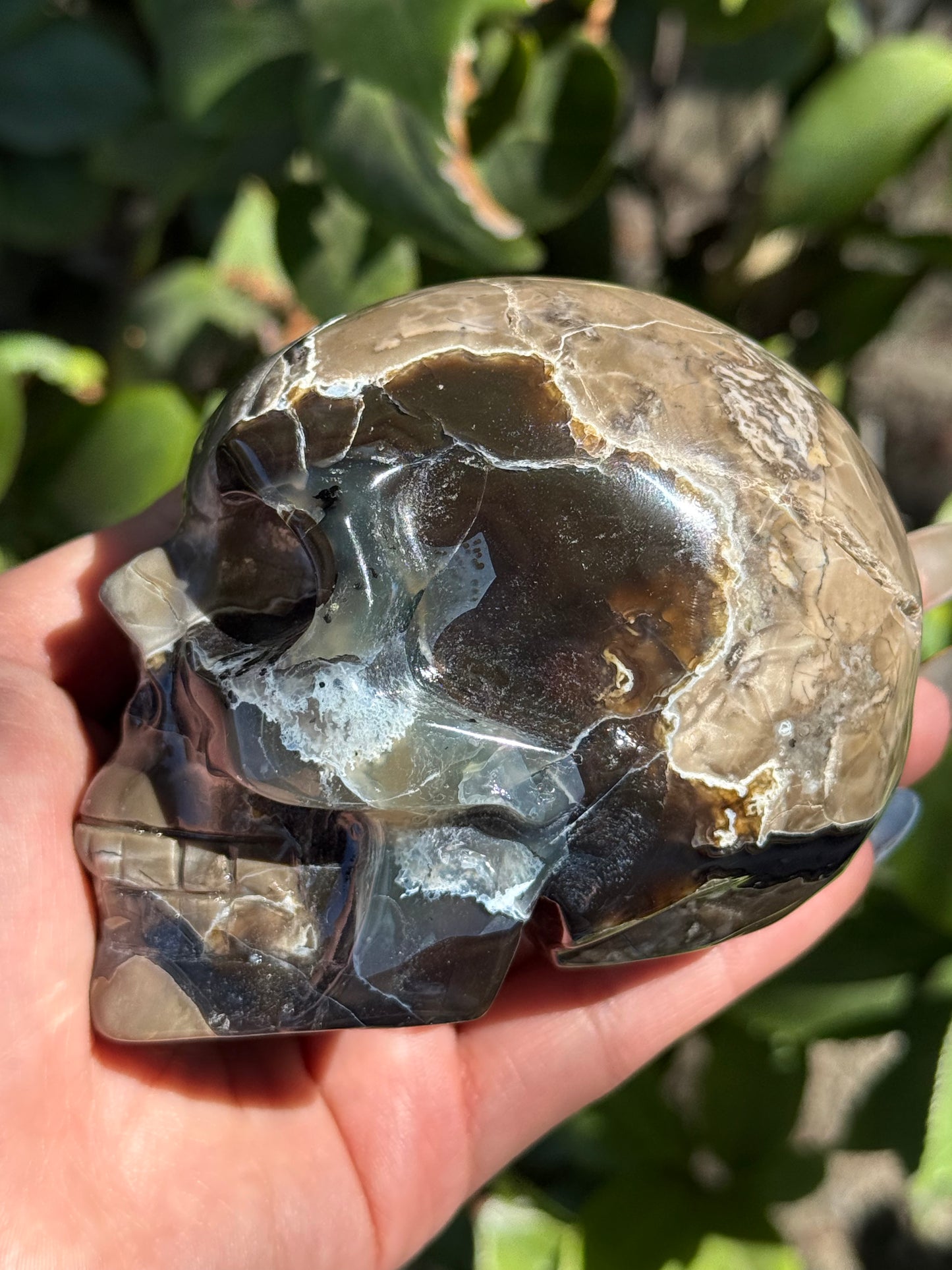 UV Reactive Volcano Agate Skull