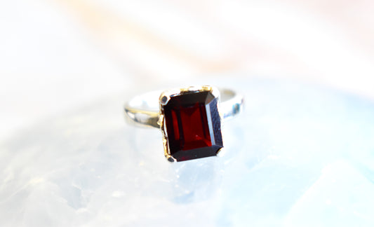 Garnet Ring (Size 6.5)