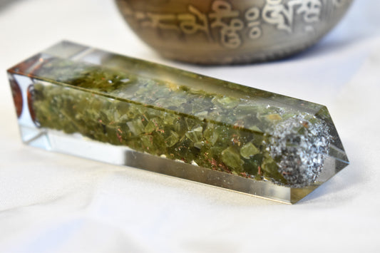 Peridot Orgone Point