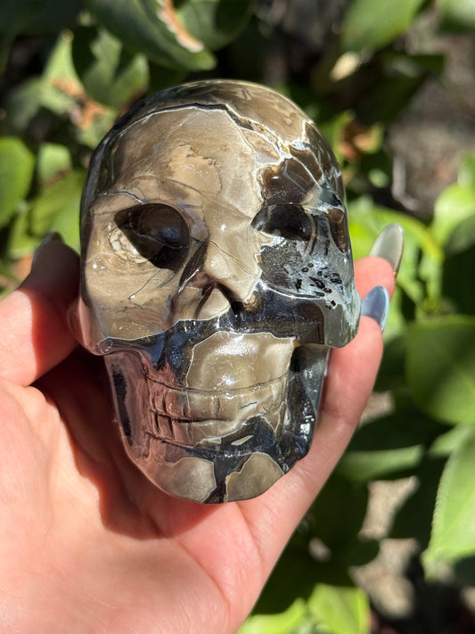UV Reactive Volcano Agate Skull