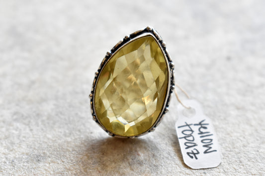 stones-of-transformation - Yellow Topaz Ring (Size 8) - Stones of Transformation - 